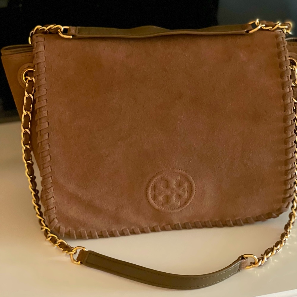 Brown suede Tory Burch purse. Excellent condition